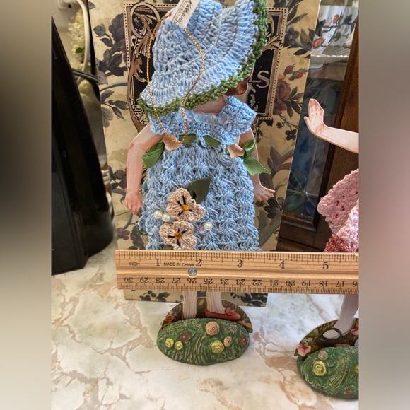 2 Paper Dolls Crochet Clothes Hats Stands Christmas Ornaments Wayne M. Kolenski - Picture 16 of 16